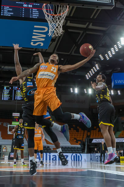 以及这两位 以及这两位